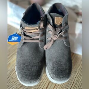 NWT Men’s Nunn Bush Men's Brown Textured Chukka size 9.5 Boot